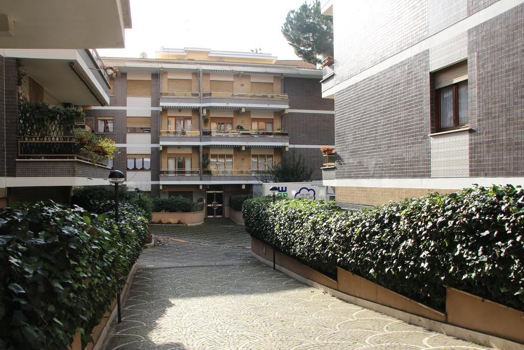 Bed Rooms Roma Esterno foto